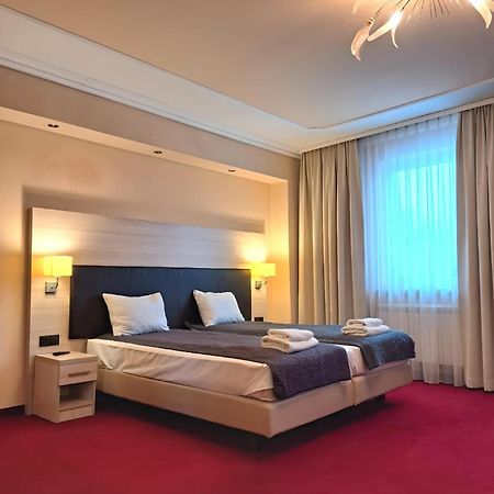 Spa Hotel Gloria Przemyśl Esterno foto