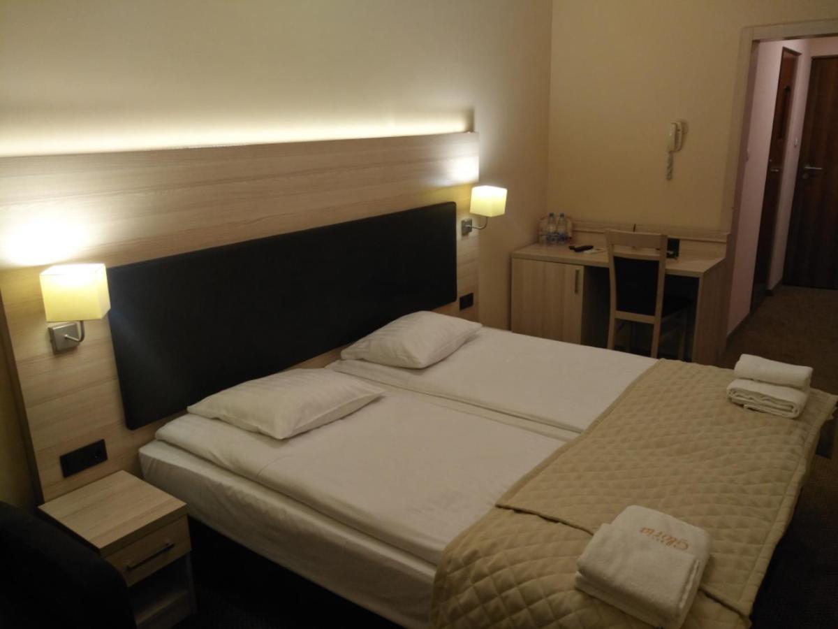 Spa Hotel Gloria Przemyśl Esterno foto