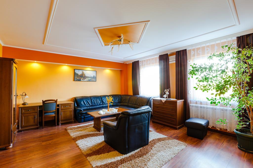 Spa Hotel Gloria Przemyśl Esterno foto