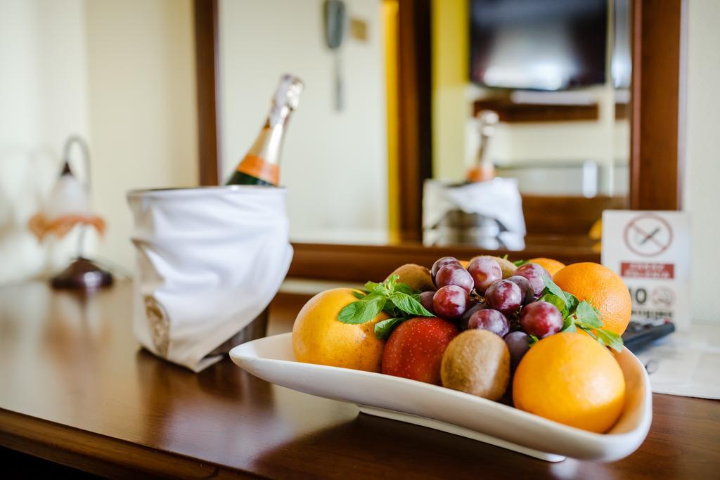Spa Hotel Gloria Przemyśl Esterno foto