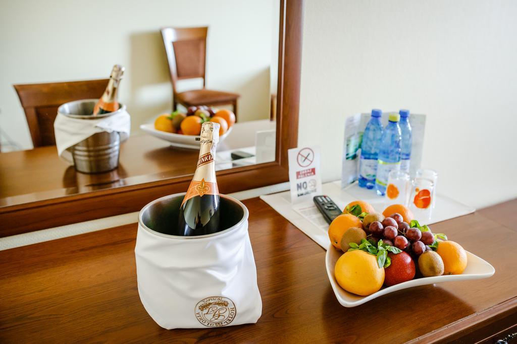 Spa Hotel Gloria Przemyśl Esterno foto