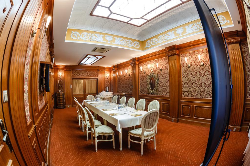 Spa Hotel Gloria Przemyśl Esterno foto