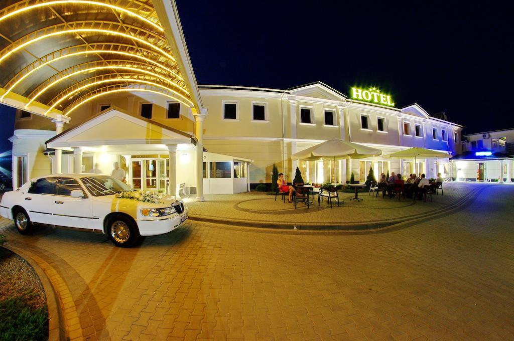 Spa Hotel Gloria Przemyśl Esterno foto